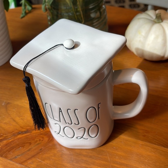 Rae Dunn Graduate mug - Picture 2 of 4